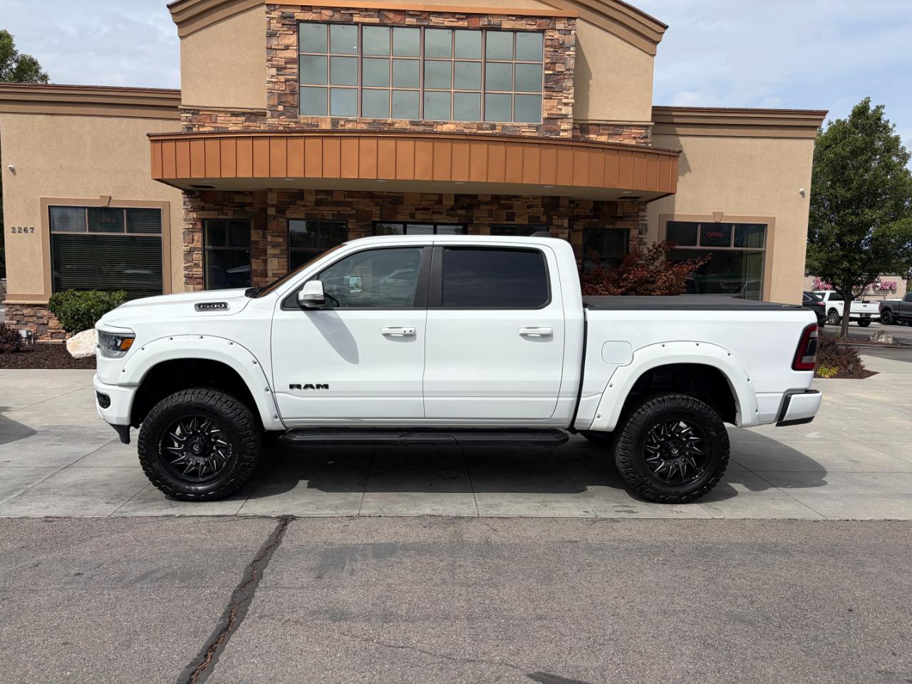RAM 1500 Sport 4x4 Crew Cab 5'7" Box 2022