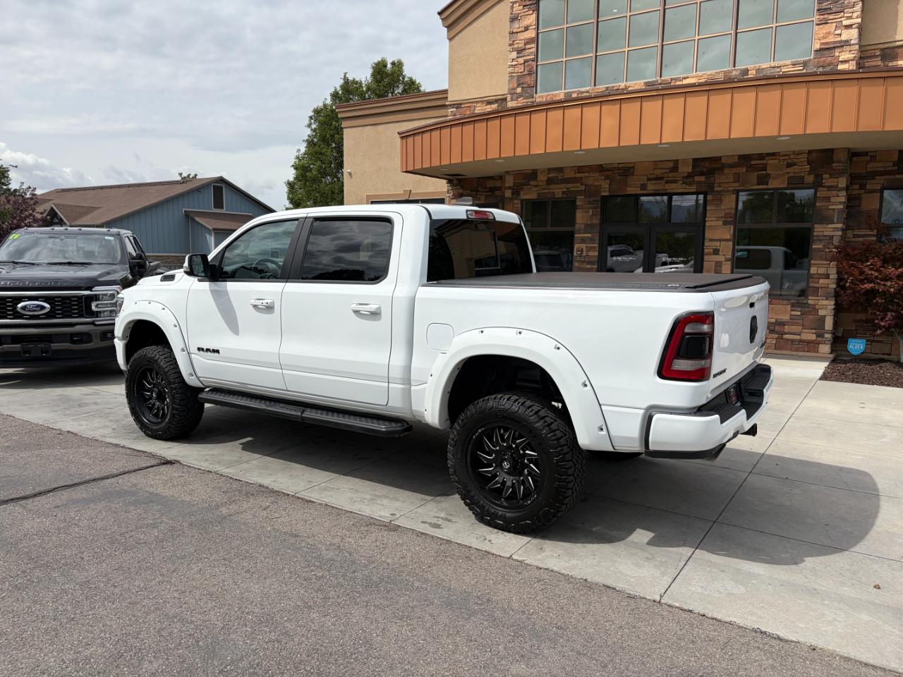 RAM 1500 Sport 4x4 Crew Cab 5'7" Box 2022