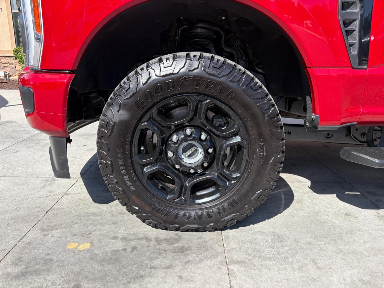 Ford Super Duty F-350 SRW XLT 4WD Crew Cab 6.75' Box 2023