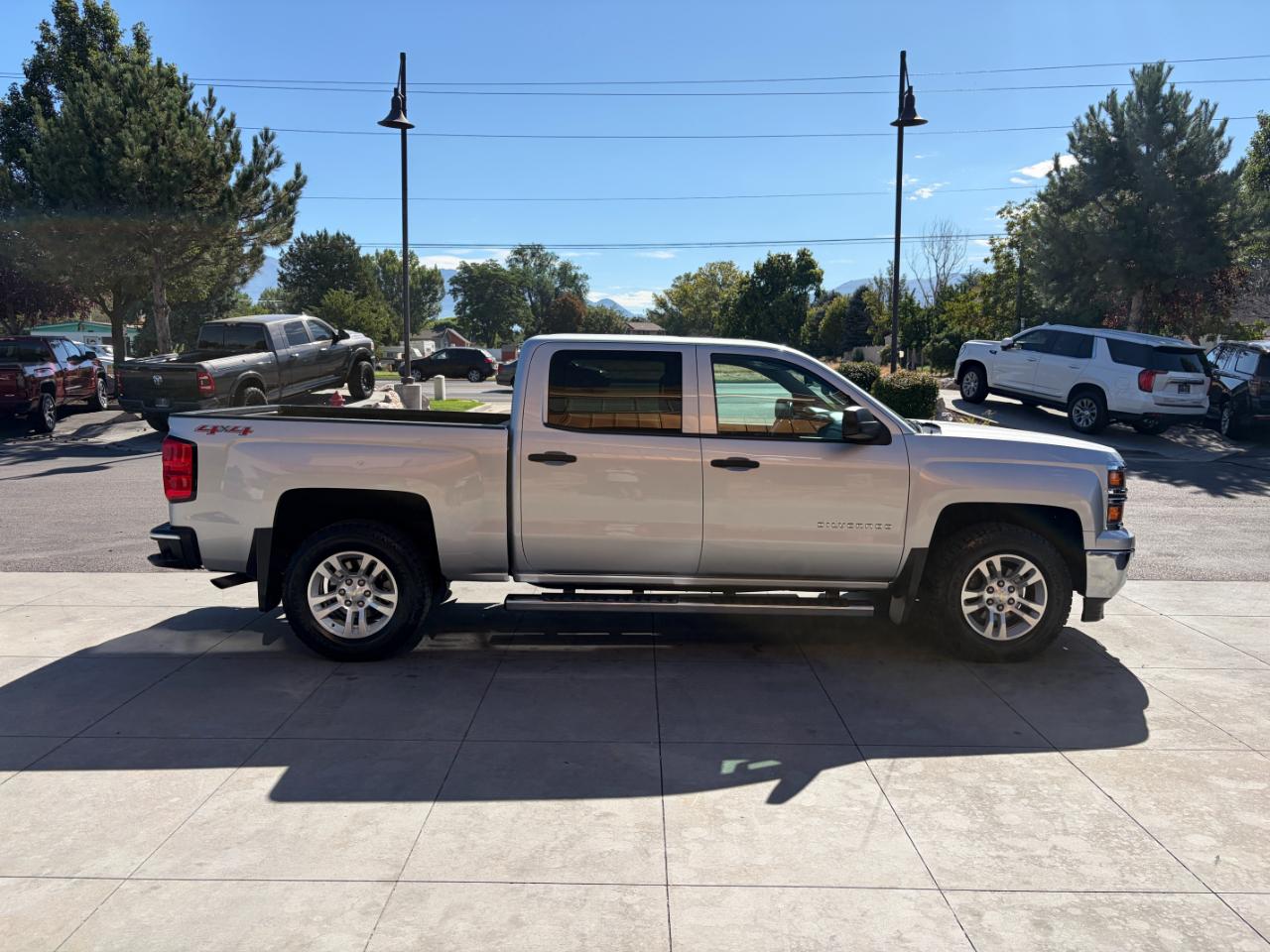 Chevrolet Silverado 1500 4WD Crew Cab 143.5" LT w/1LT 2014