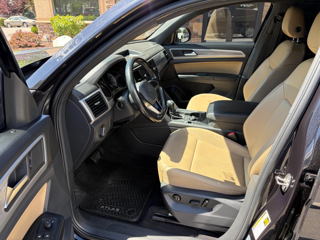 Volkswagen Atlas Cross Sport 3.6L V6 SE w/Technology 4MOTION 2020