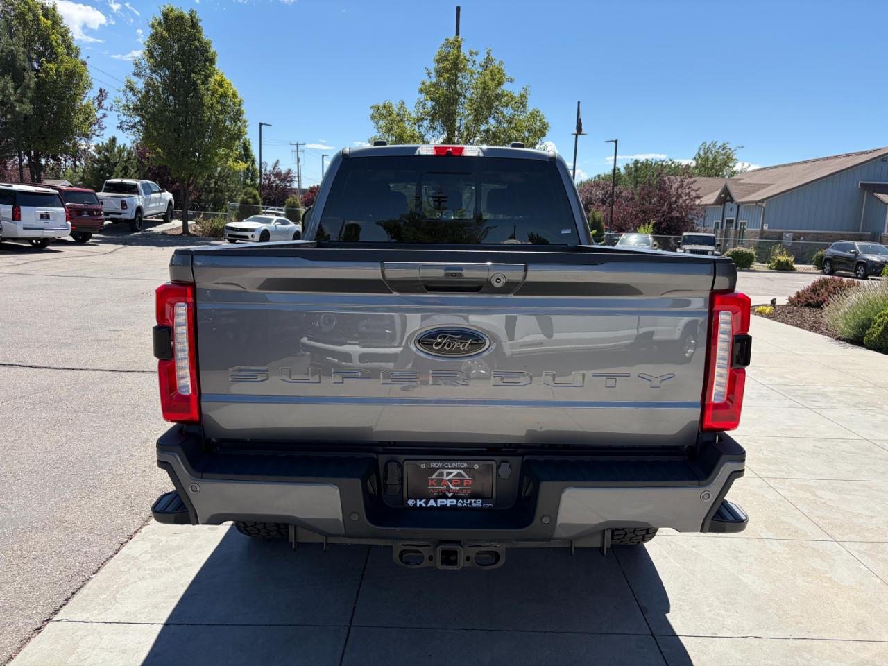 Ford Super Duty F-350 SRW Lariat 4WD Crew Cab 6.75' Box 2024