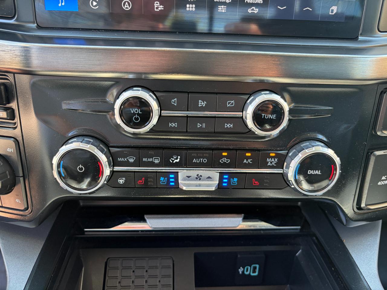 Ford Super Duty F-350 SRW Lariat 4WD Crew Cab 6.75' Box 2024