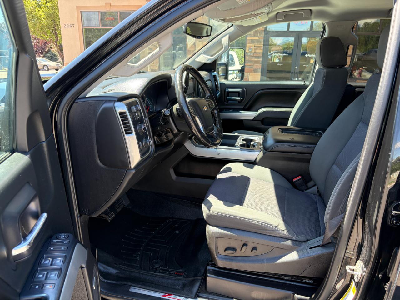 Chevrolet Silverado 2500HD 4WD Crew Cab 153.7" LT 2016
