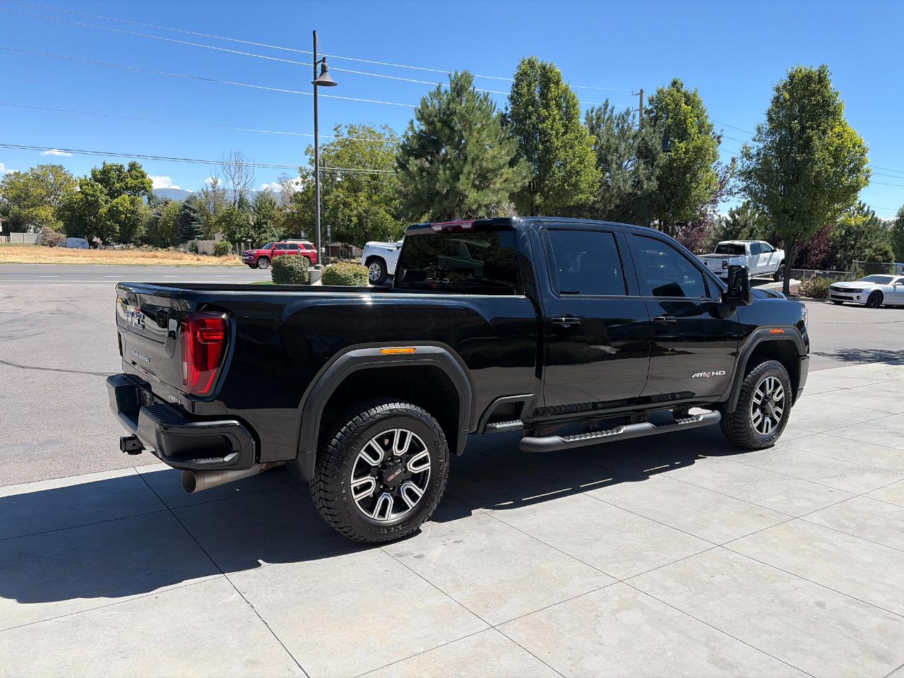 GMC Sierra 3500HD 4WD Crew Cab 159" AT4 2022