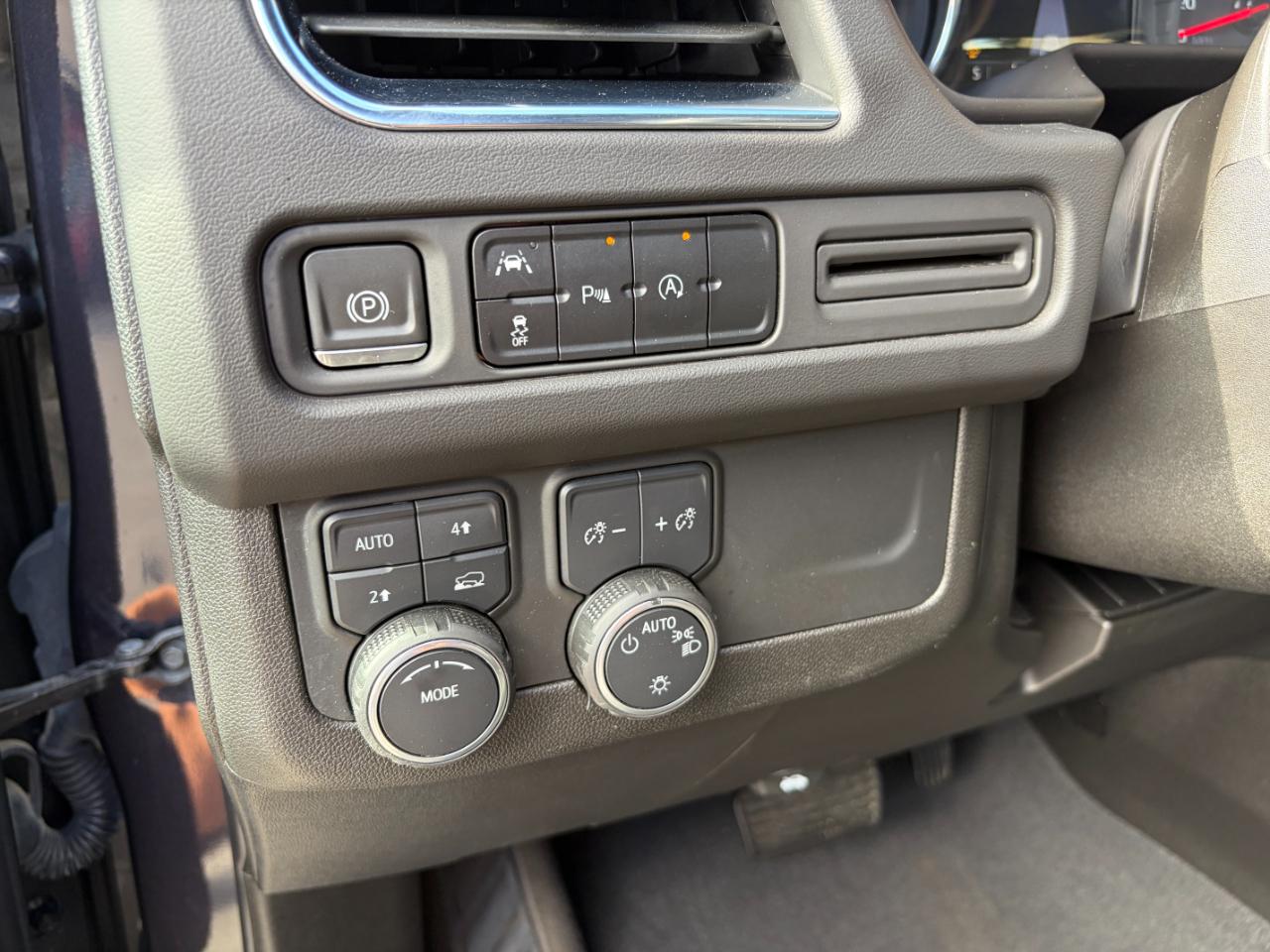 Chevrolet Suburban 4WD 4dr LS 2023