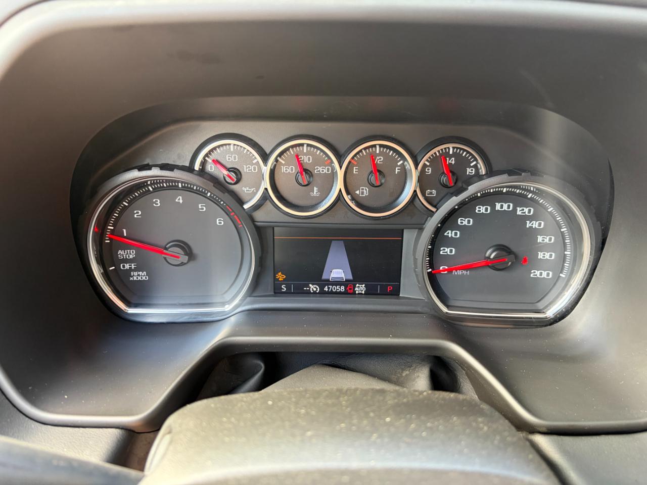 Chevrolet Suburban 4WD 4dr LS 2023