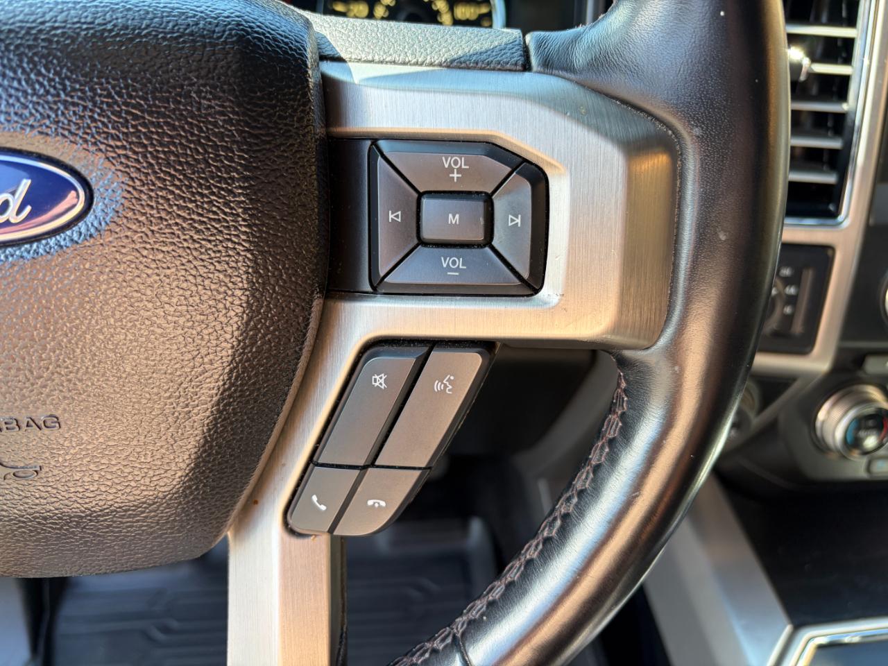 Ford F-150 Platinum 4WD SuperCrew 5.5' Box 2018