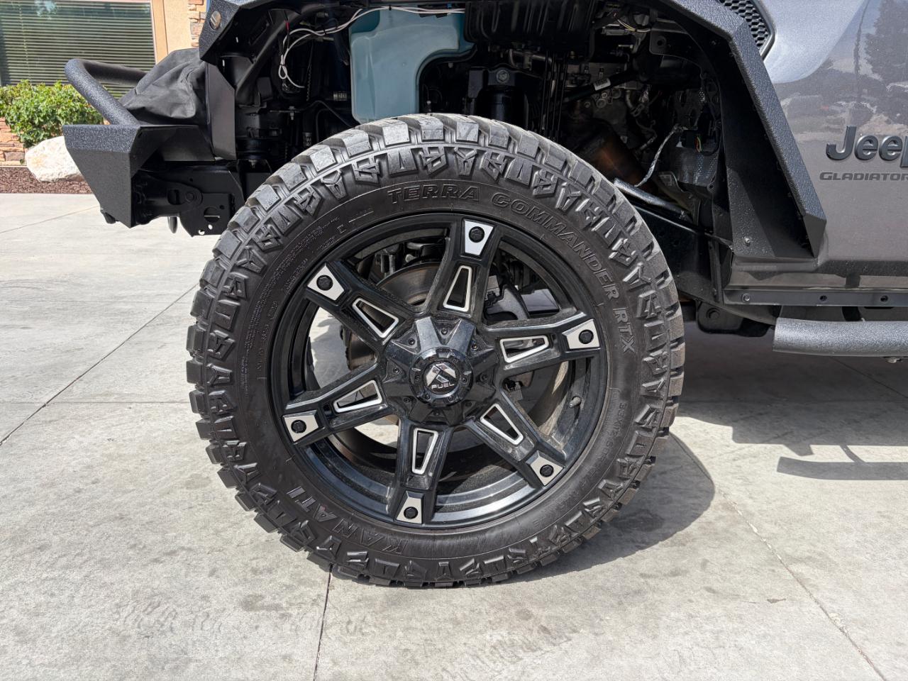 Jeep Gladiator Sport 4x4 2023