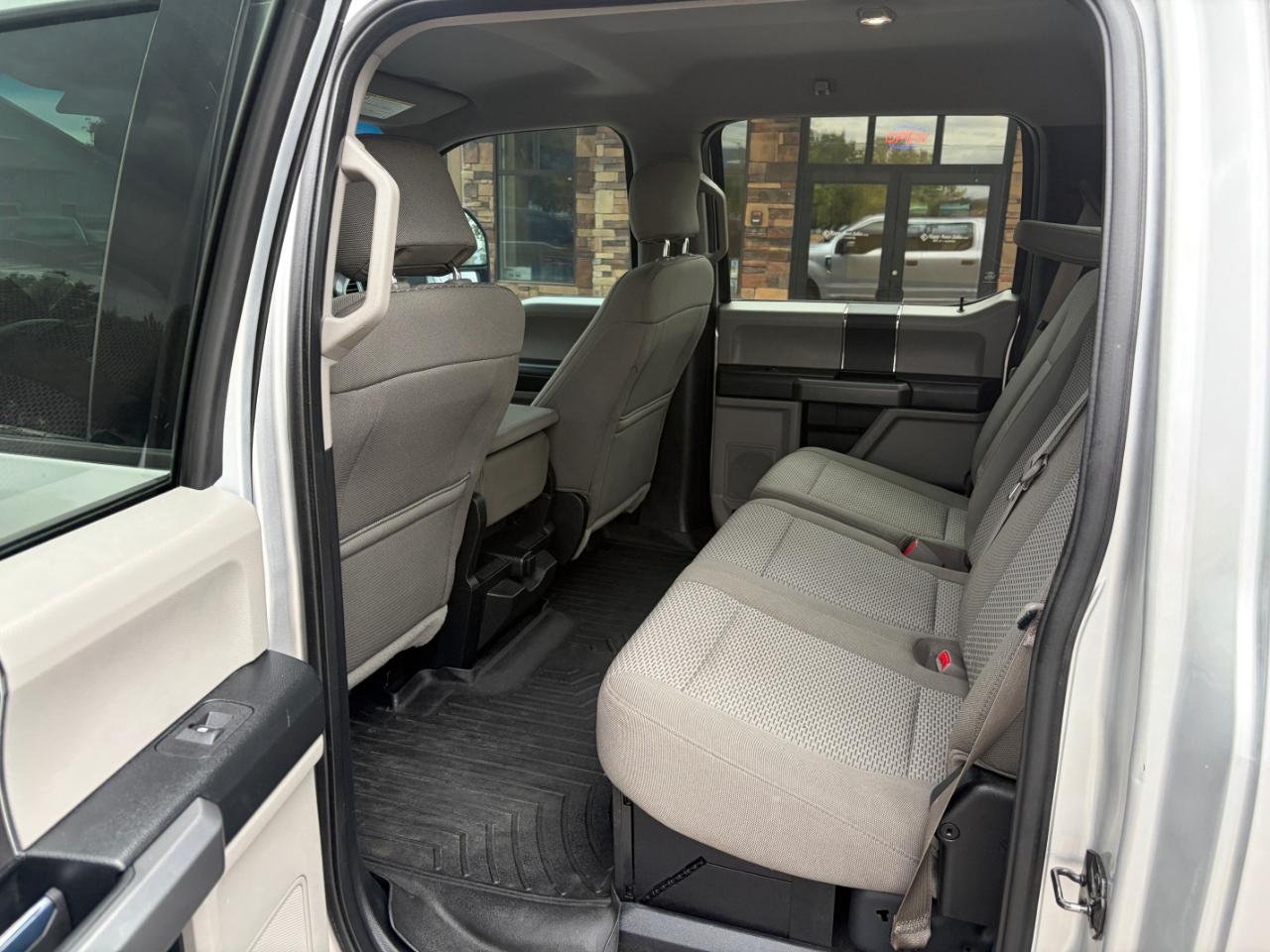 Ford Super Duty F-250 SRW XLT 4WD Crew Cab 6.75' Box 2017