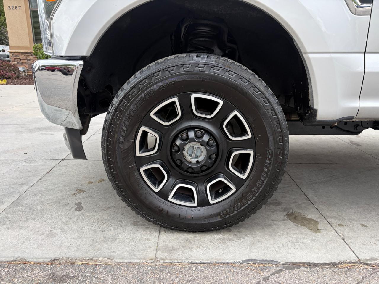 Ford Super Duty F-250 SRW XLT 4WD Crew Cab 6.75' Box 2017