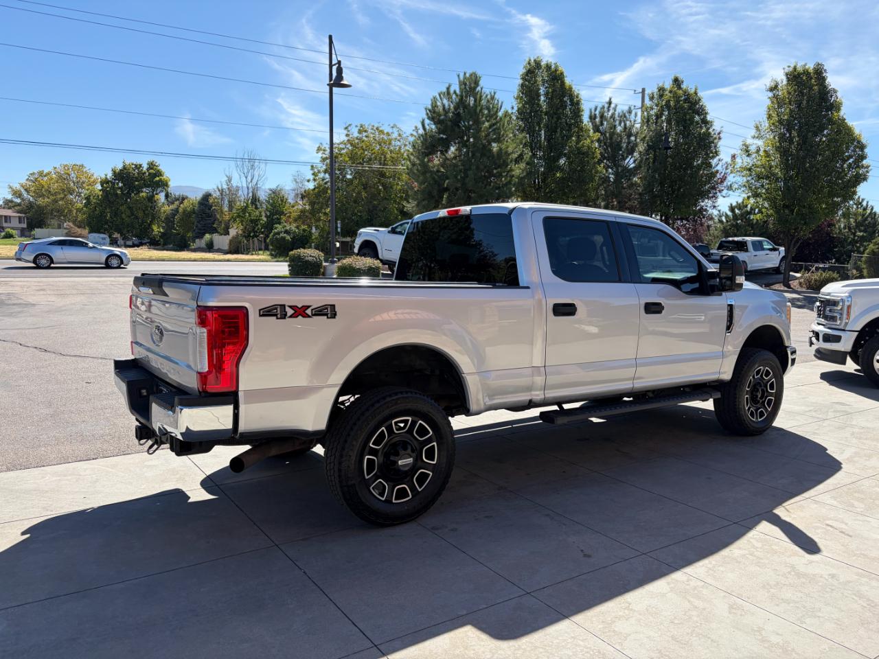 Ford Super Duty F-250 SRW XLT 4WD Crew Cab 6.75' Box 2017