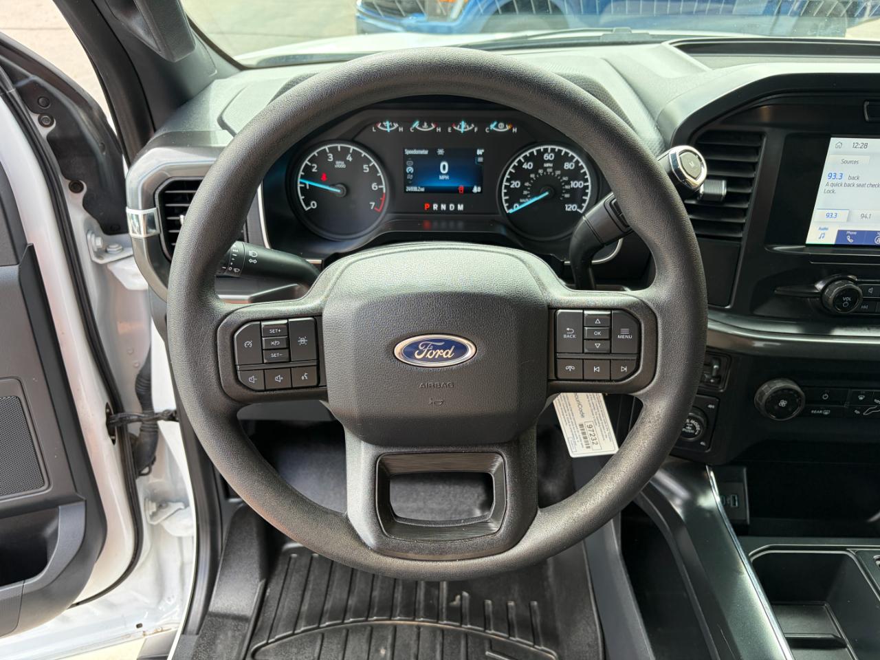 Ford F-150 XL 4WD SuperCrew 5.5' Box 2023