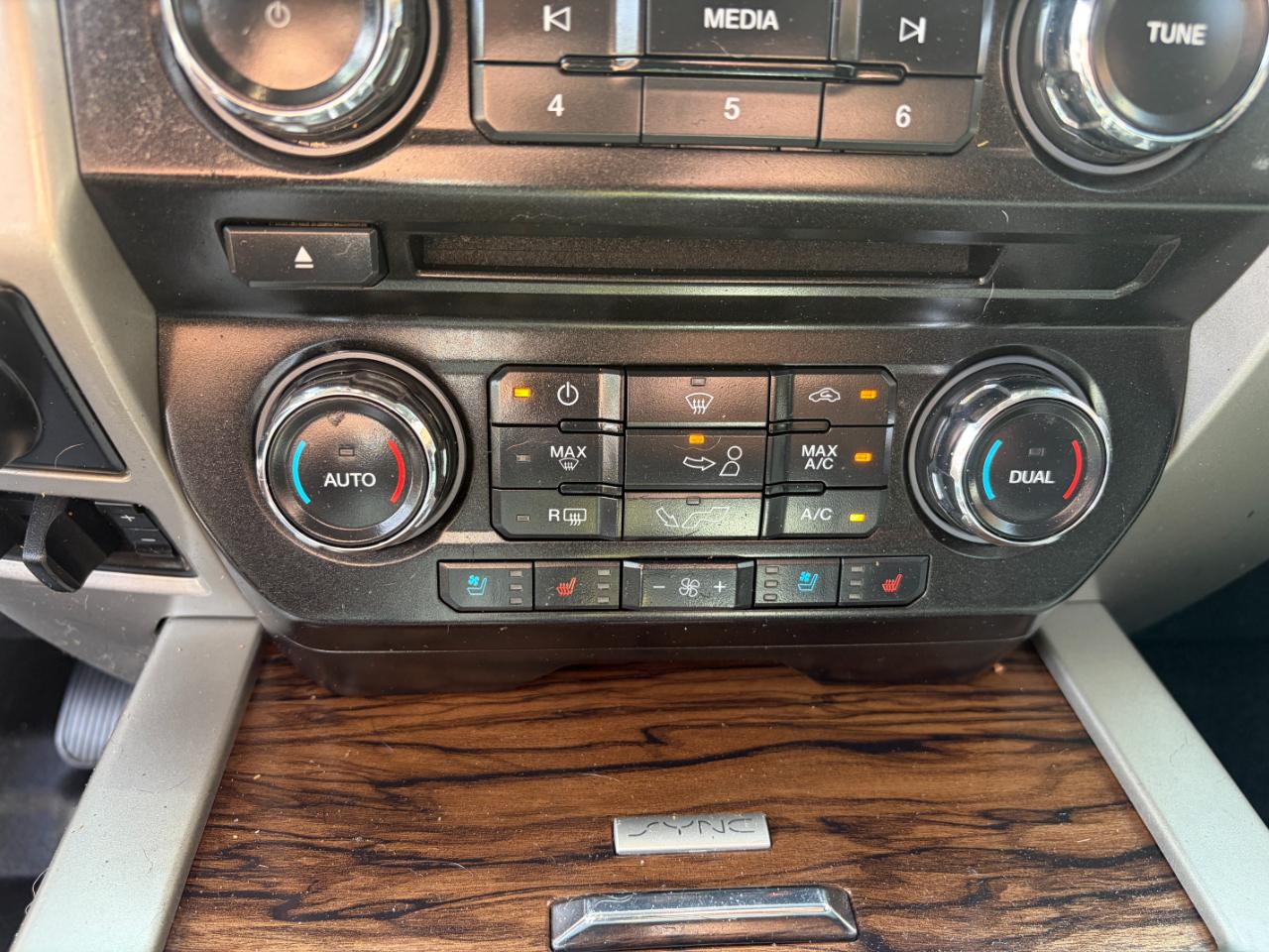 Ford F-150 Lariat 4WD SuperCrew 5.5' Box 2018