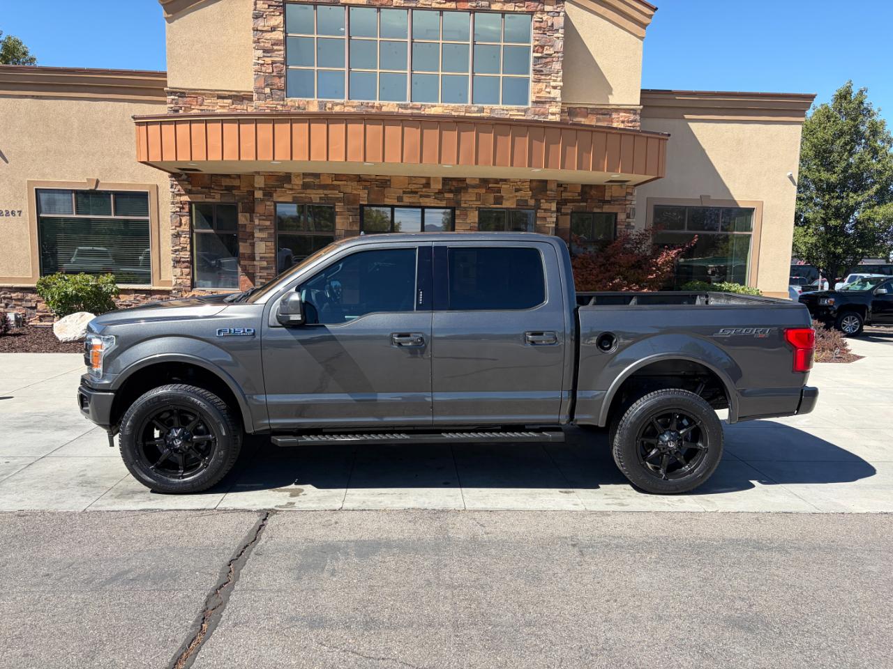 Ford F-150 Lariat 4WD SuperCrew 5.5' Box 2018