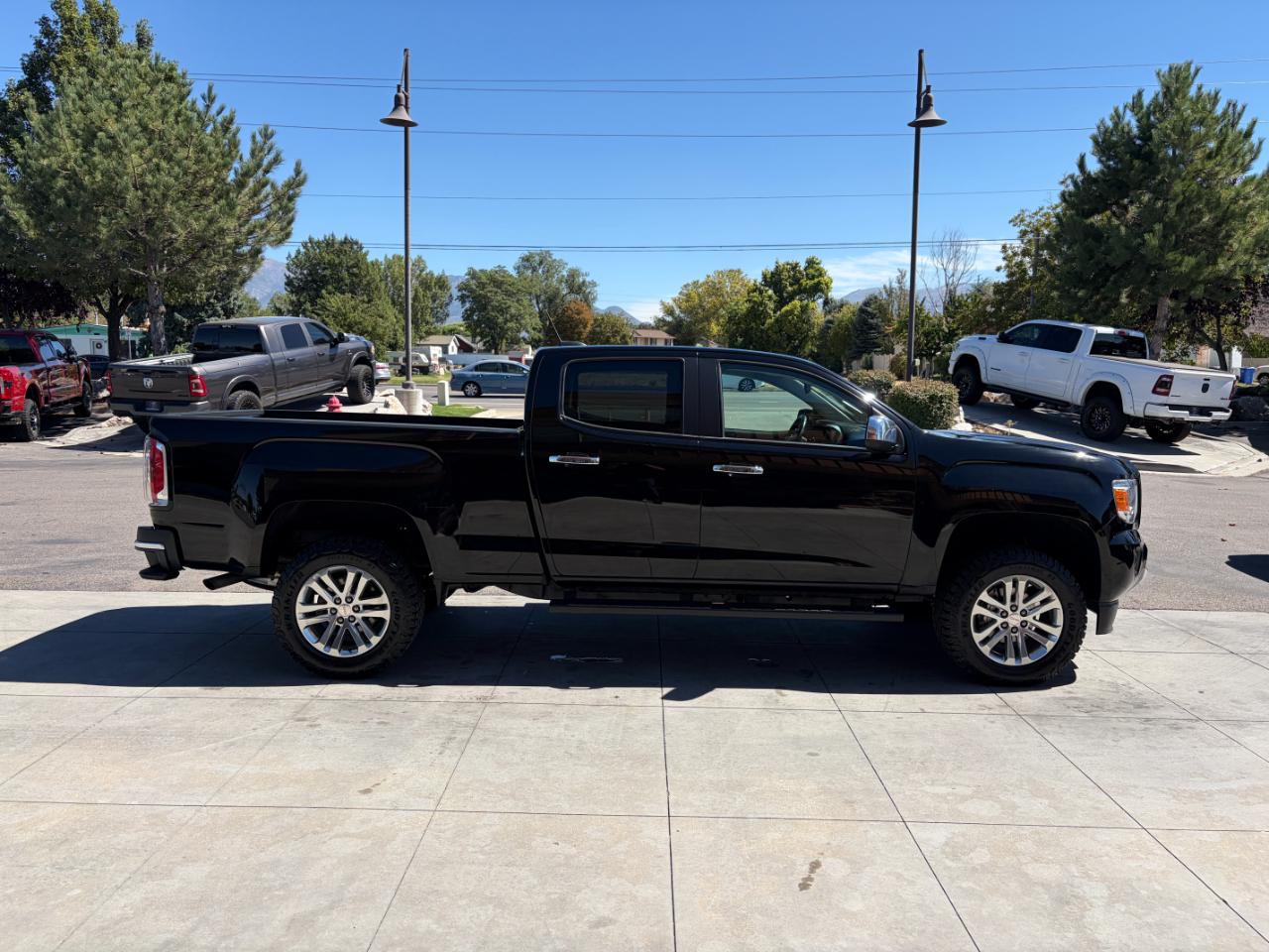GMC Canyon 4WD Crew Cab 140.5" SLT 2015