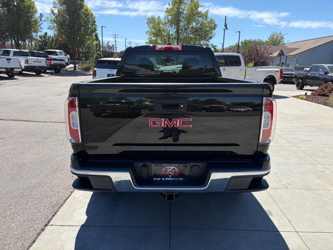 GMC Canyon 4WD Crew Cab 140.5" SLT 2015