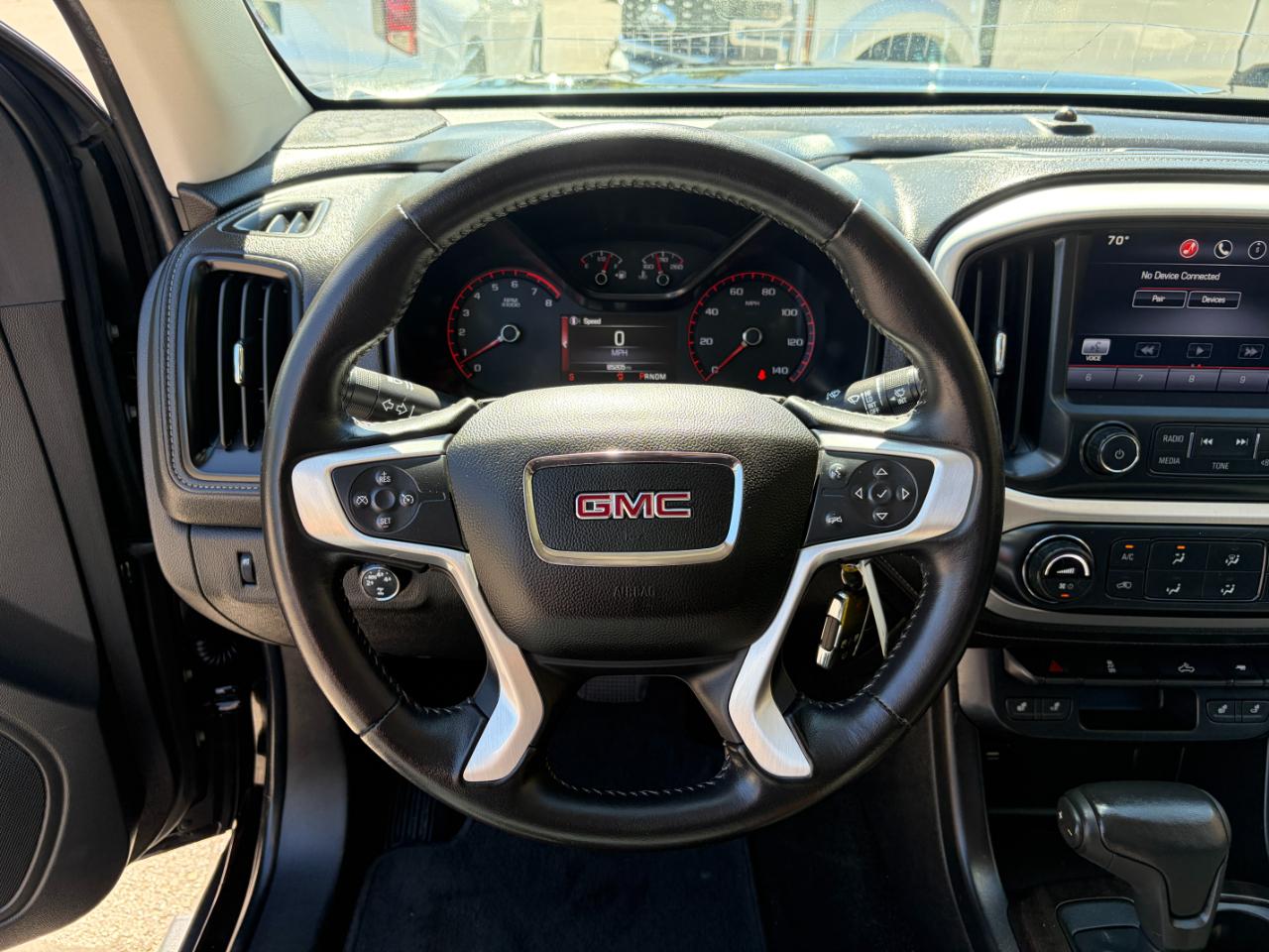 GMC Canyon 4WD Crew Cab 140.5" SLT 2015