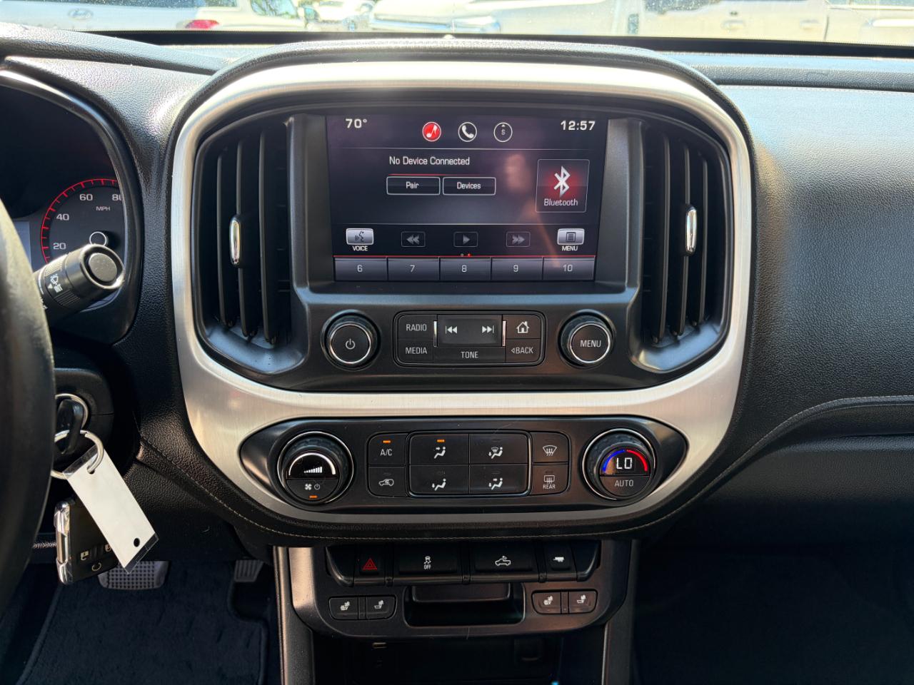 GMC Canyon 4WD Crew Cab 140.5" SLT 2015