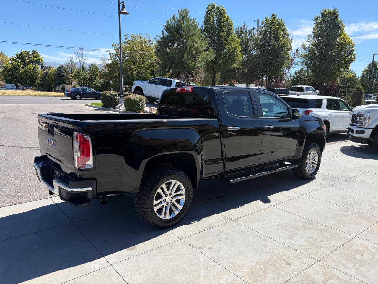 GMC Canyon 4WD Crew Cab 140.5" SLT 2015