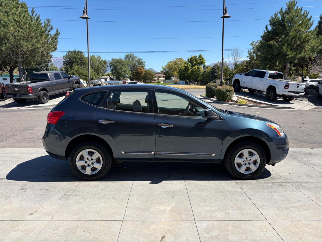 Nissan Rogue Select FWD 4dr S 2015