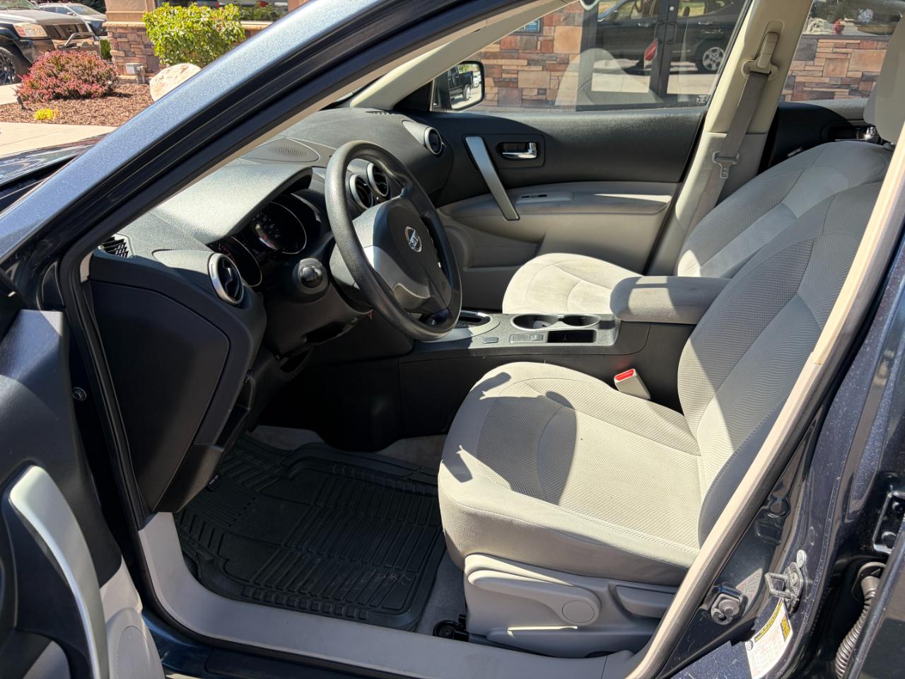 Nissan Rogue Select FWD 4dr S 2015