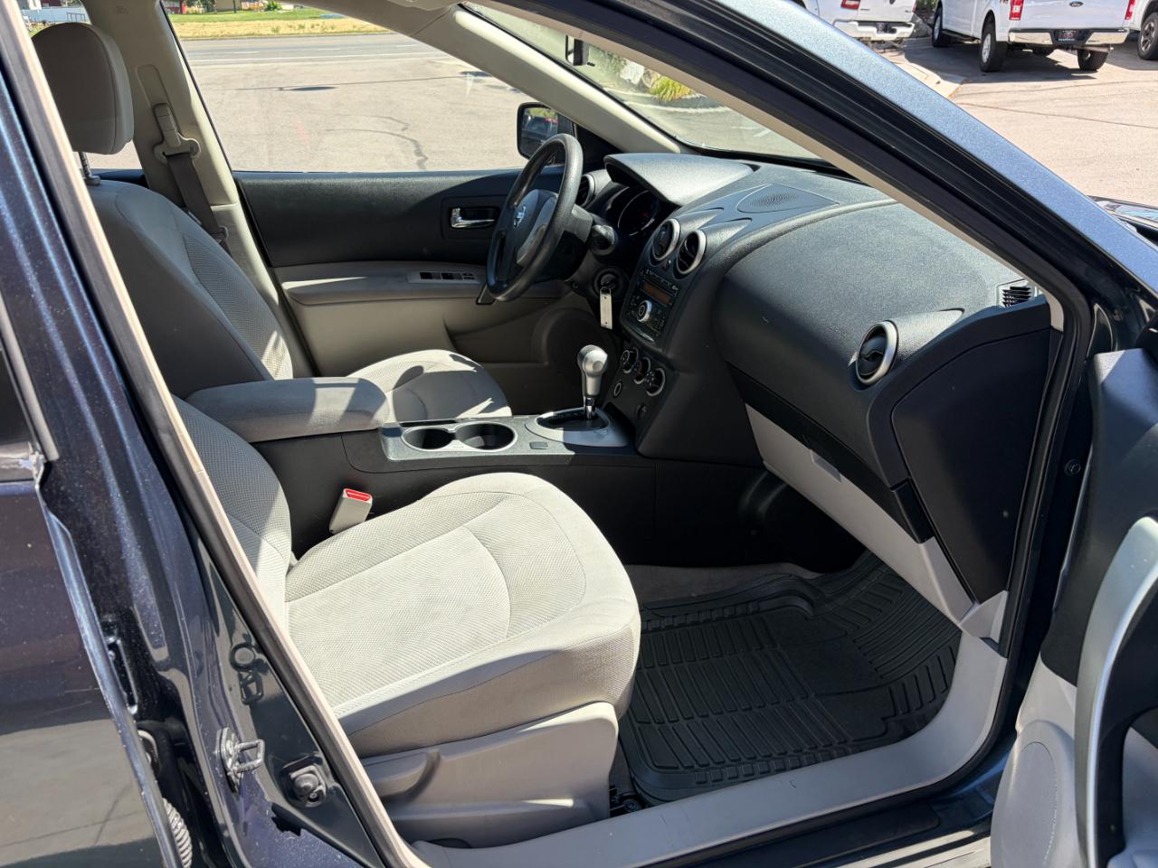 Nissan Rogue Select FWD 4dr S 2015