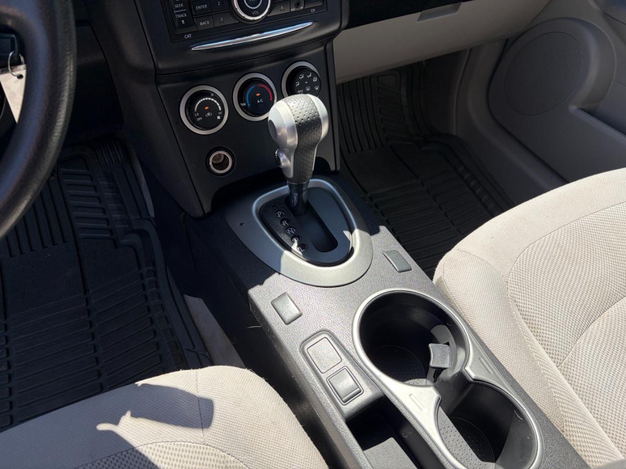 Nissan Rogue Select FWD 4dr S 2015