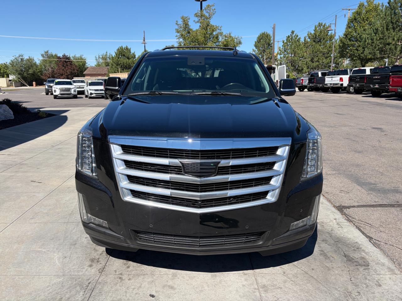 Cadillac Escalade 4WD 4dr Luxury 2018