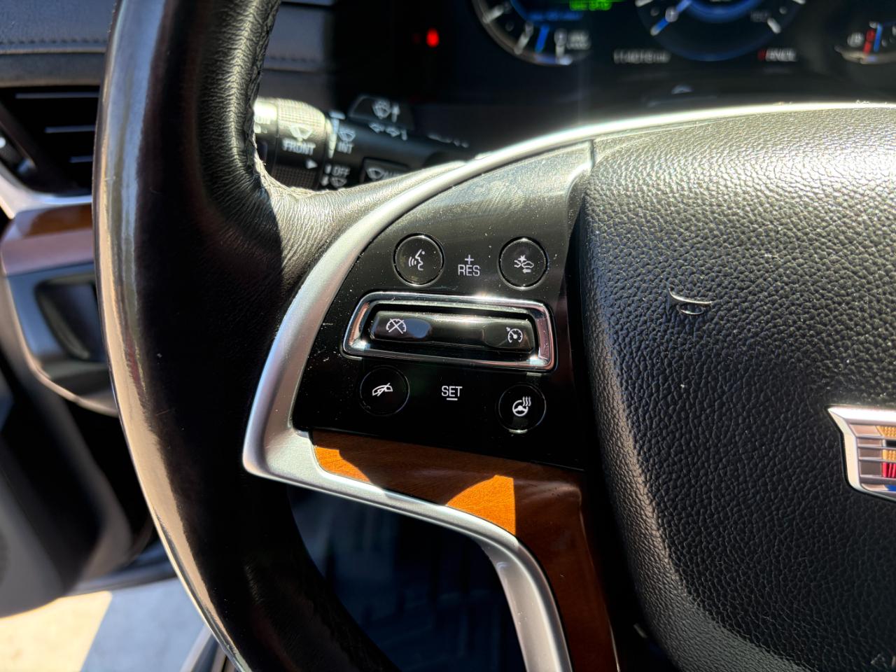Cadillac Escalade 4WD 4dr Luxury 2018