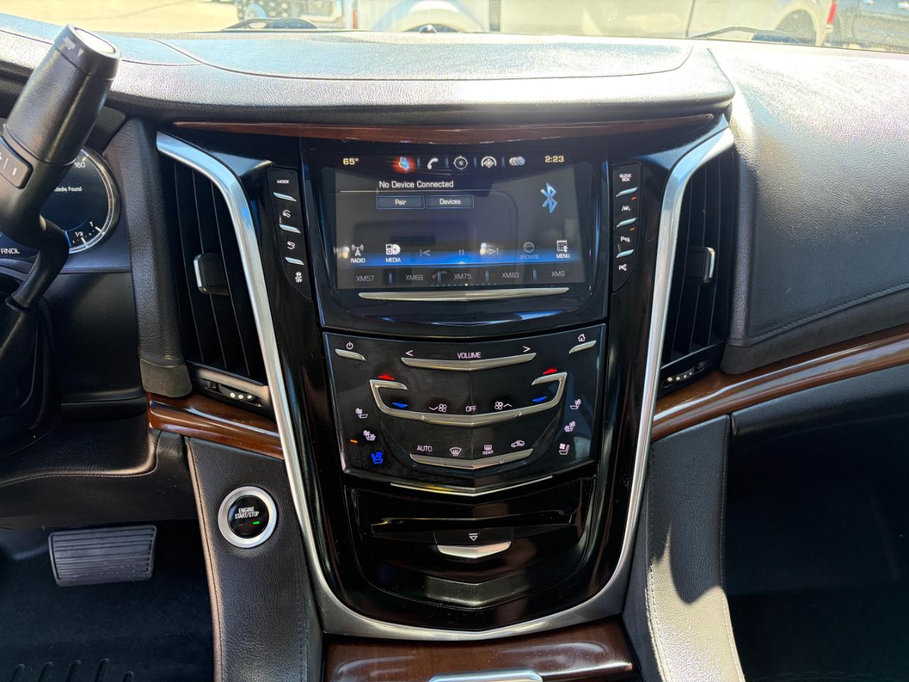 Cadillac Escalade 4WD 4dr Luxury 2018