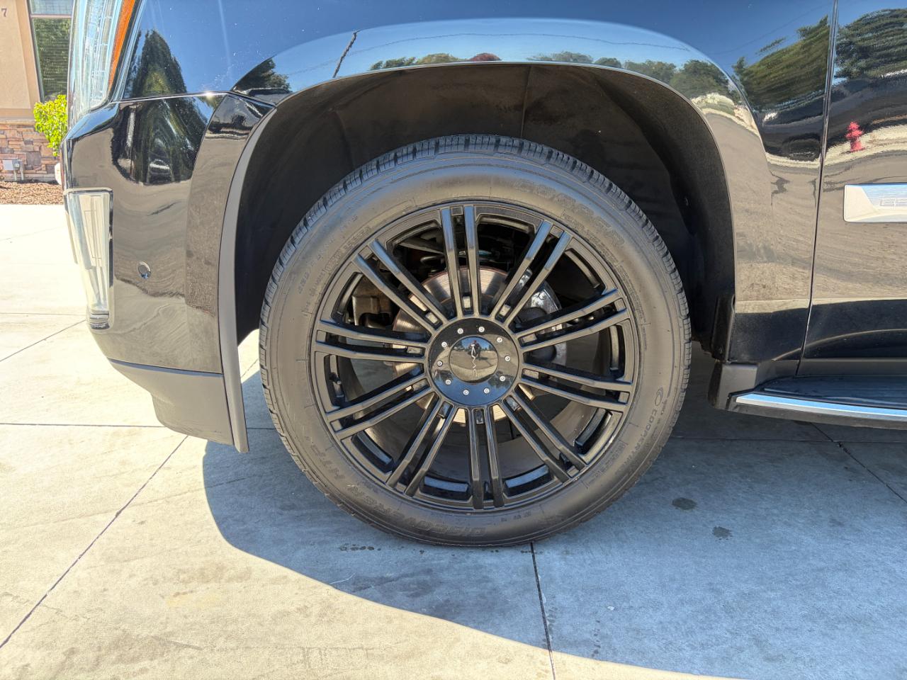 Cadillac Escalade 4WD 4dr Luxury 2018