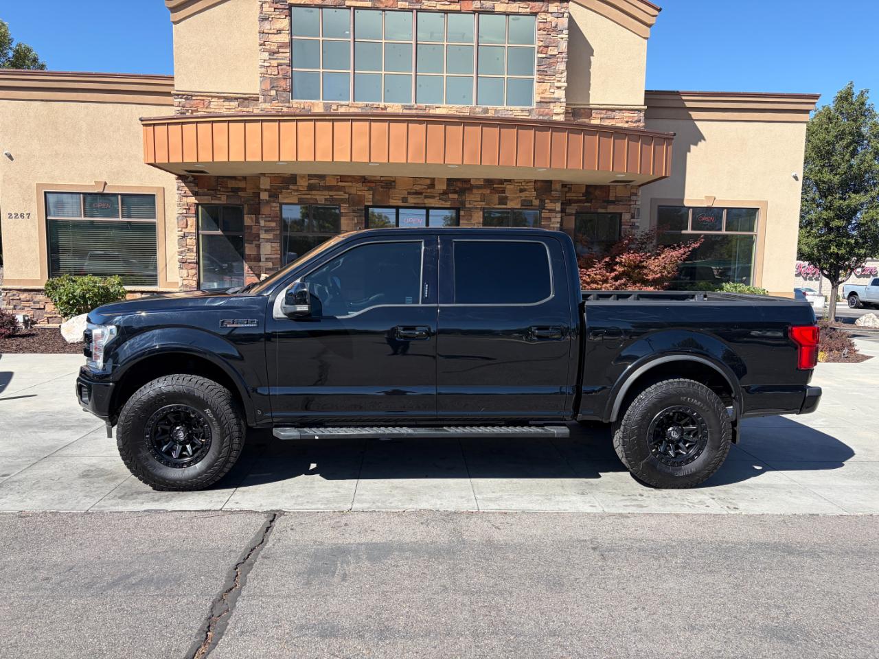Ford F-150 Lariat 4WD SuperCrew 5.5' Box 2018