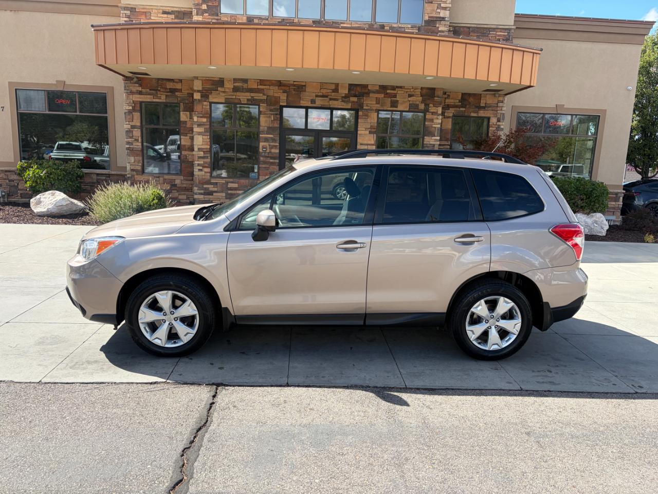 Subaru Forester 4dr CVT 2.5i Premium PZEV 2015