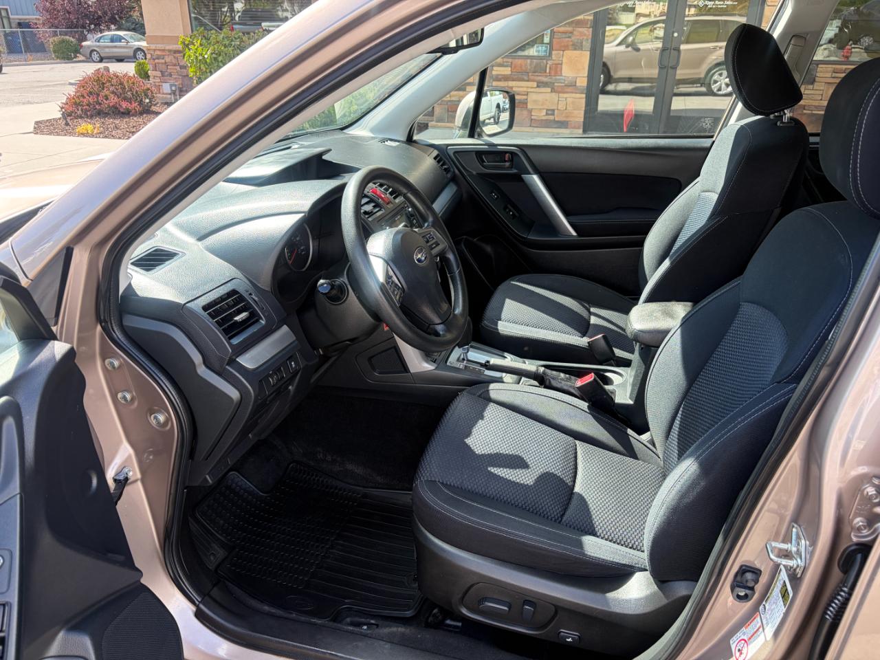 Subaru Forester 4dr CVT 2.5i Premium PZEV 2015