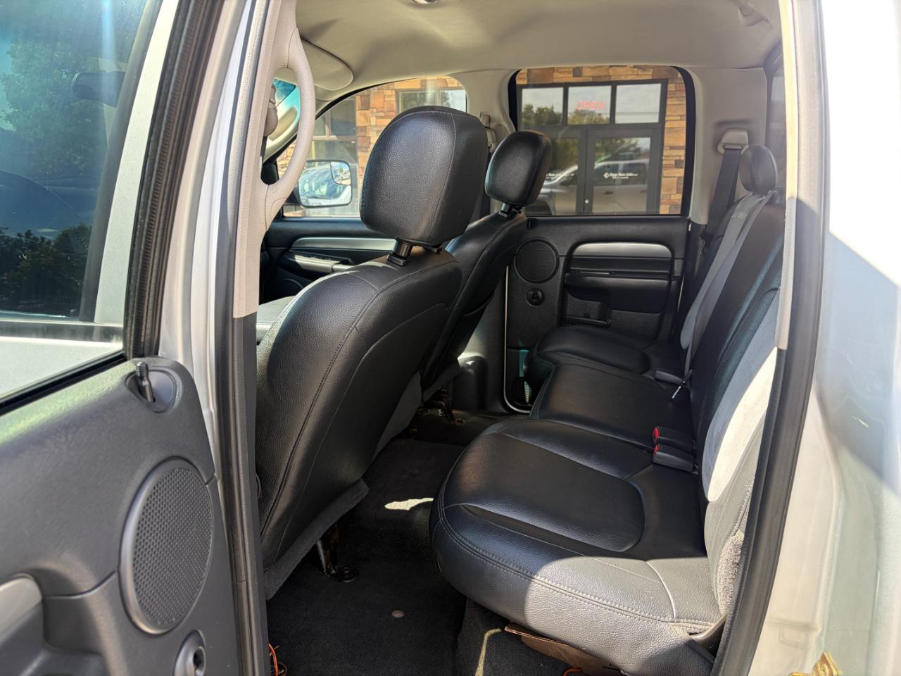 Dodge Ram 2500 4dr Quad Cab 160.5" WB 4WD SLT 2005