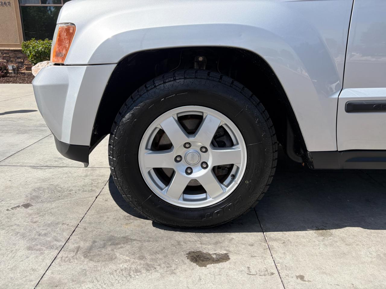 Jeep Grand Cherokee 4WD 4dr Laredo 2008