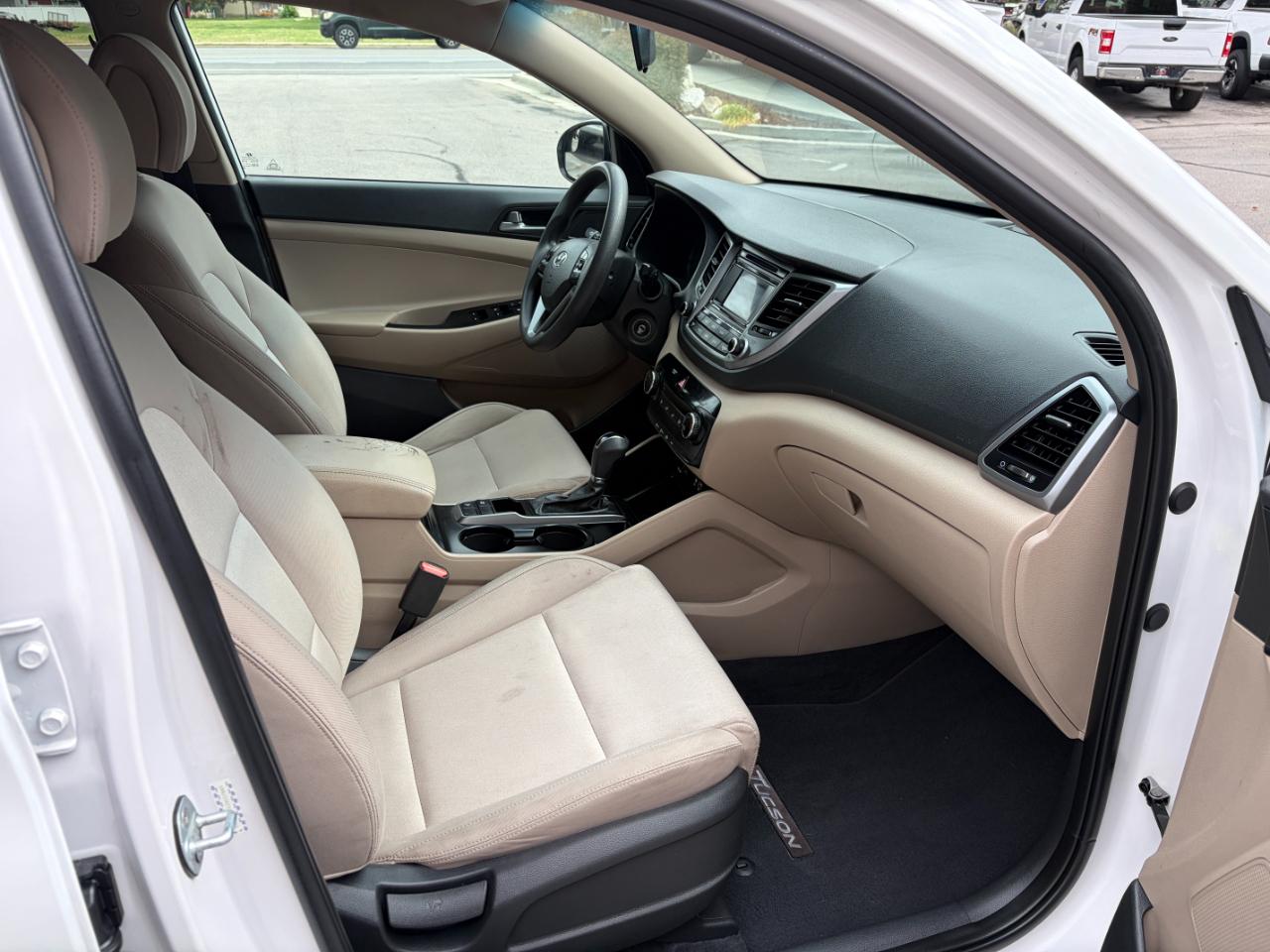 Hyundai Tucson FWD 4dr Eco w/Beige Int 2016