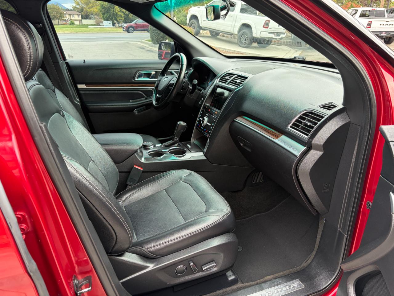 Ford Explorer Limited 4WD 2017
