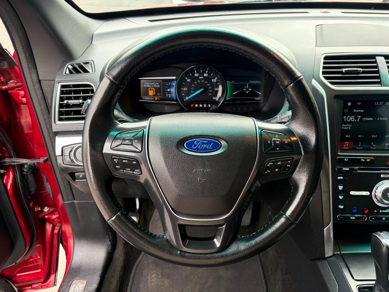 Ford Explorer Limited 4WD 2017