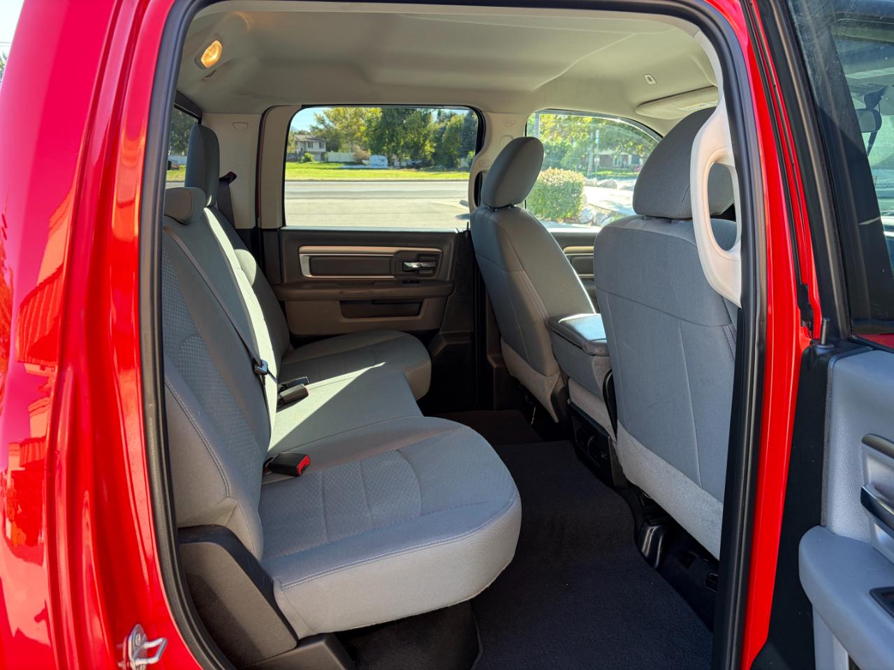 RAM 1500 Classic SLT 4x4 Crew Cab 6'4" Box 2019