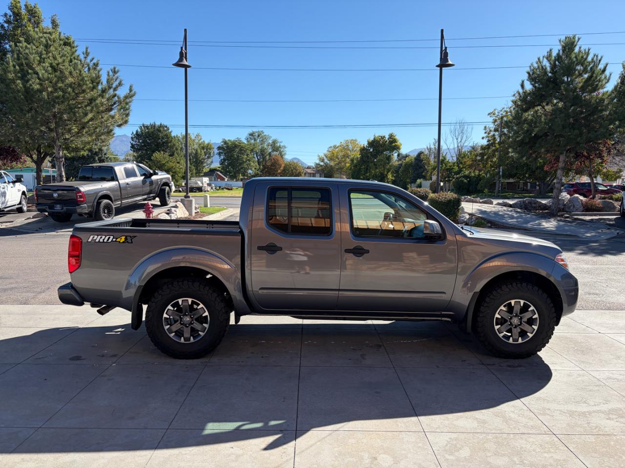 Nissan Frontier Crew Cab 4x4 PRO-4X Auto 2019