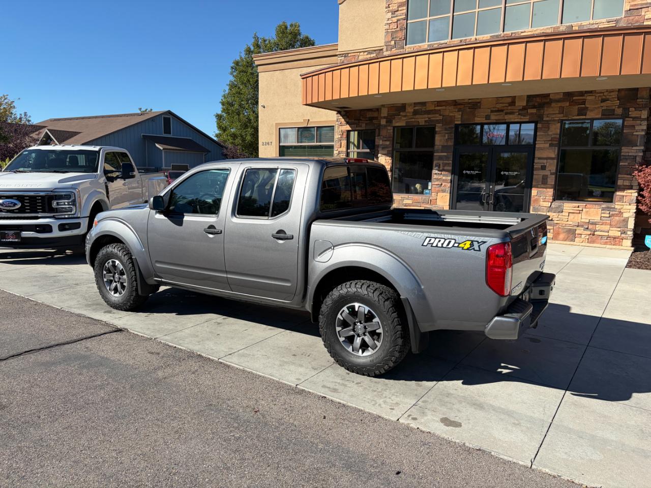 Nissan Frontier Crew Cab 4x4 PRO-4X Auto 2019