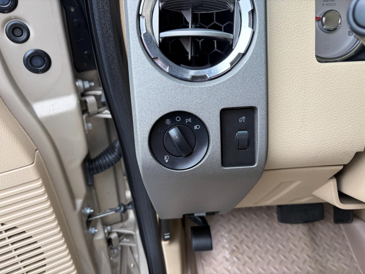 Ford Super Duty F-350 SRW 4WD Crew Cab 156" Lariat 2008