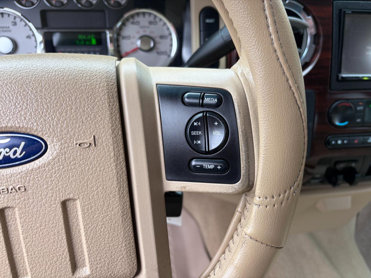 Ford Super Duty F-350 SRW 4WD Crew Cab 156" Lariat 2008