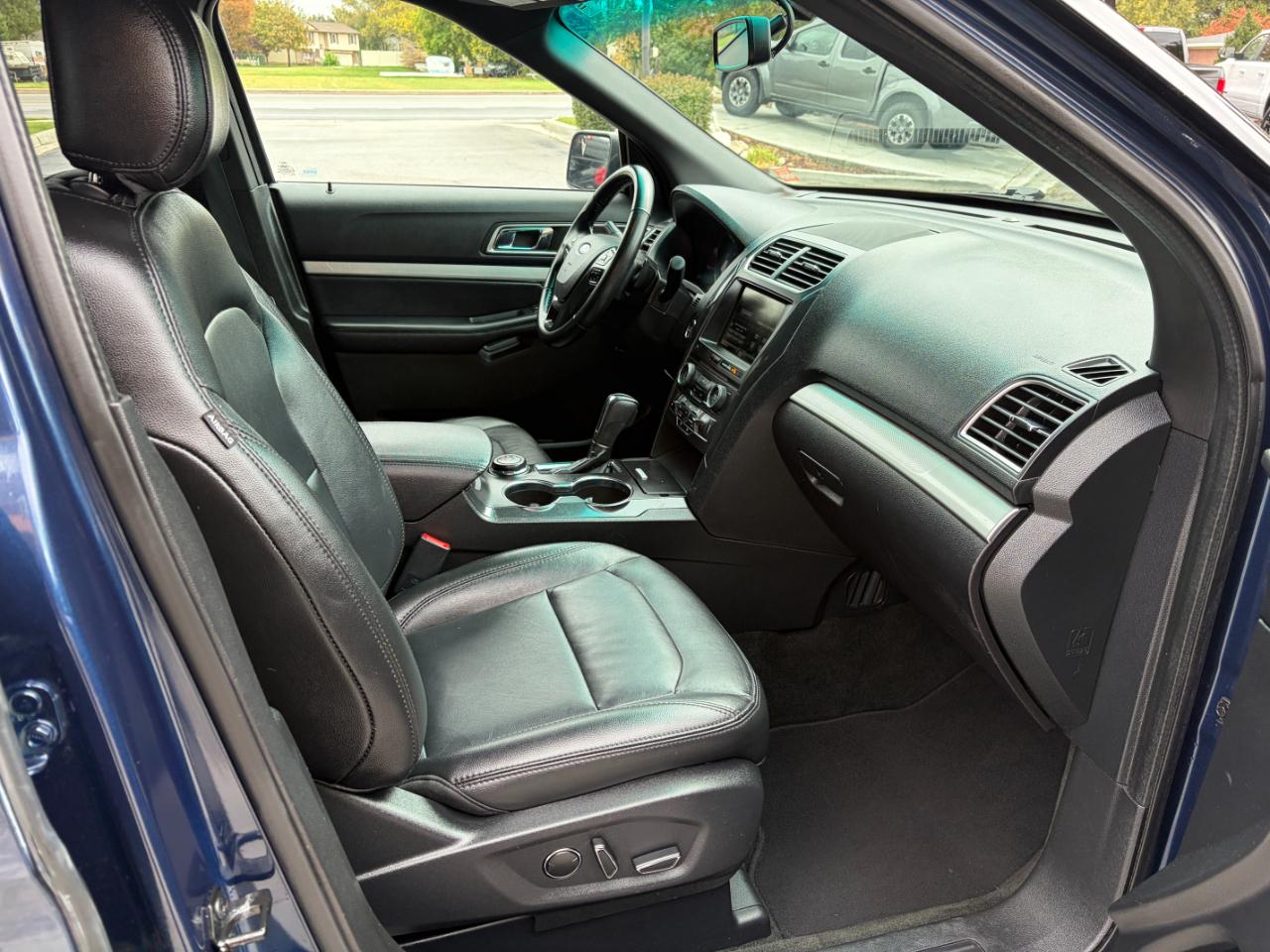 Ford Explorer 4WD 4dr XLT 2016
