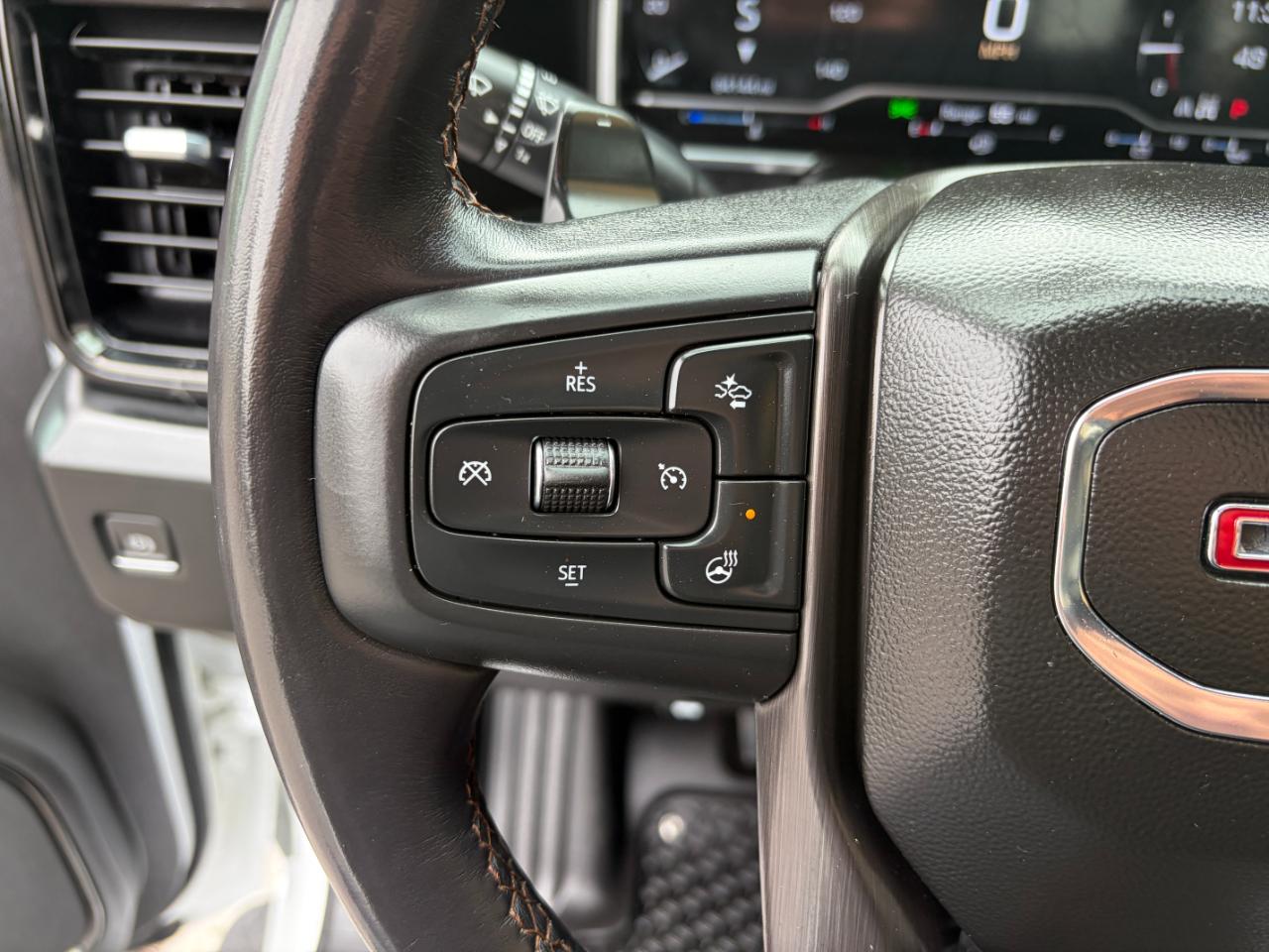GMC Sierra 1500 4WD Crew Cab 147" AT4 2022
