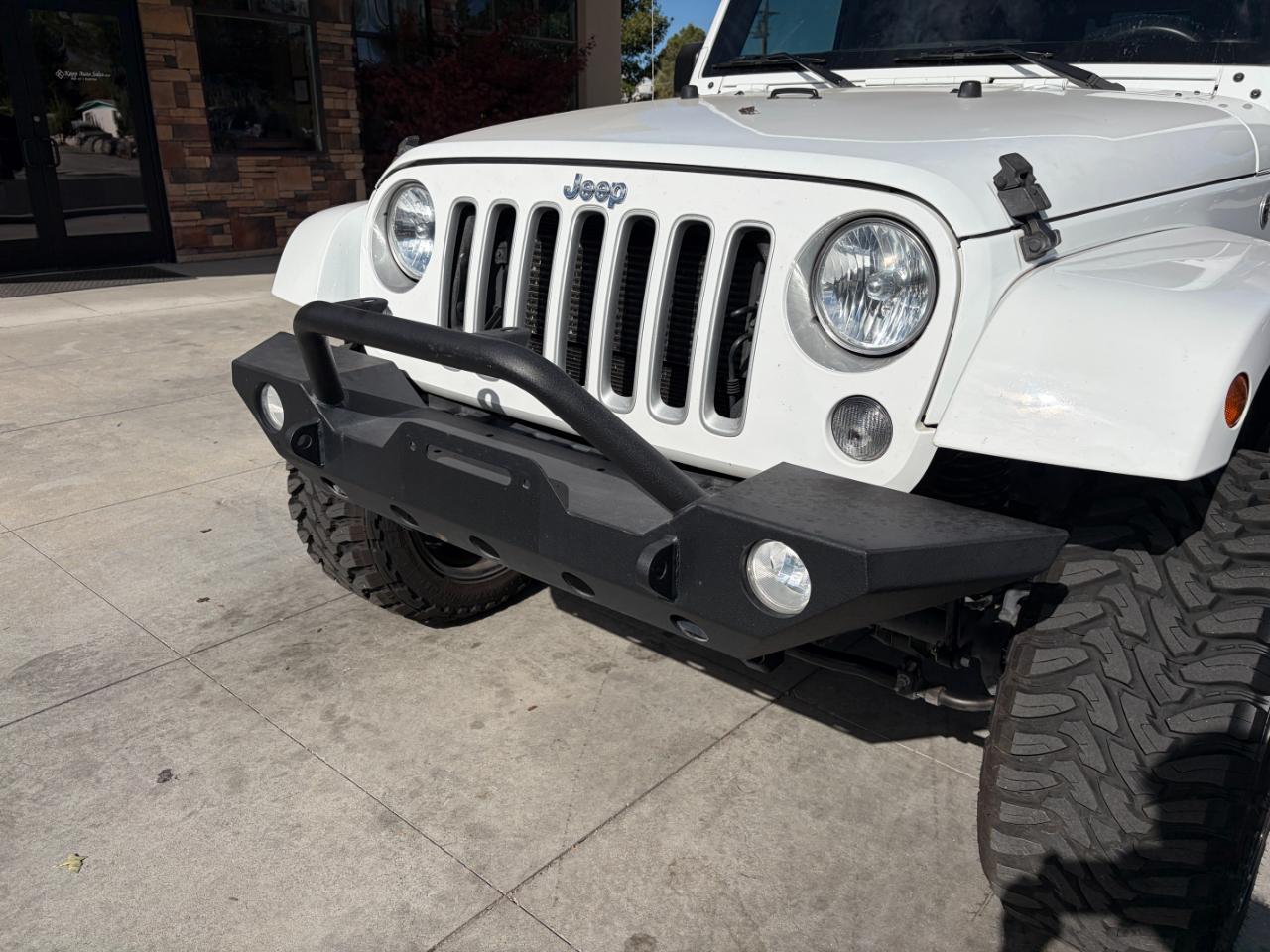 Jeep Wrangler Unlimited 4WD 4dr Sahara 2016