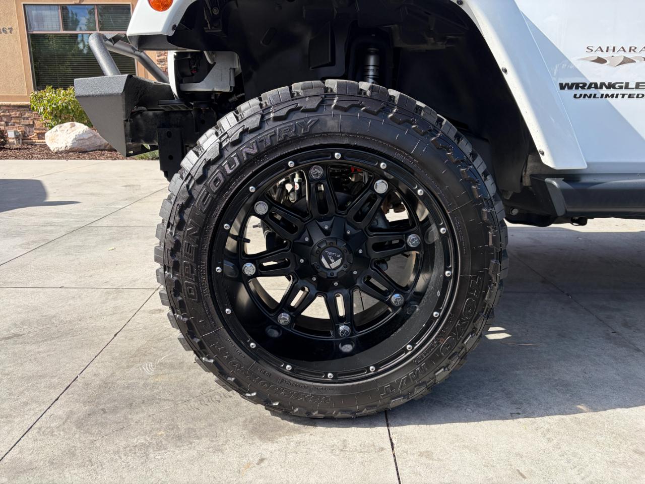 Jeep Wrangler Unlimited 4WD 4dr Sahara 2016