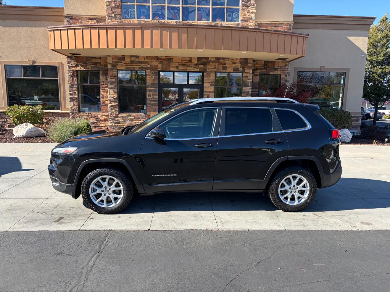 Jeep Cherokee 4WD 4dr Latitude 2016